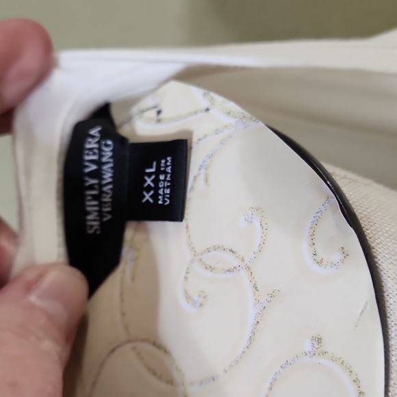 White Blouse - Picture 2 of 4